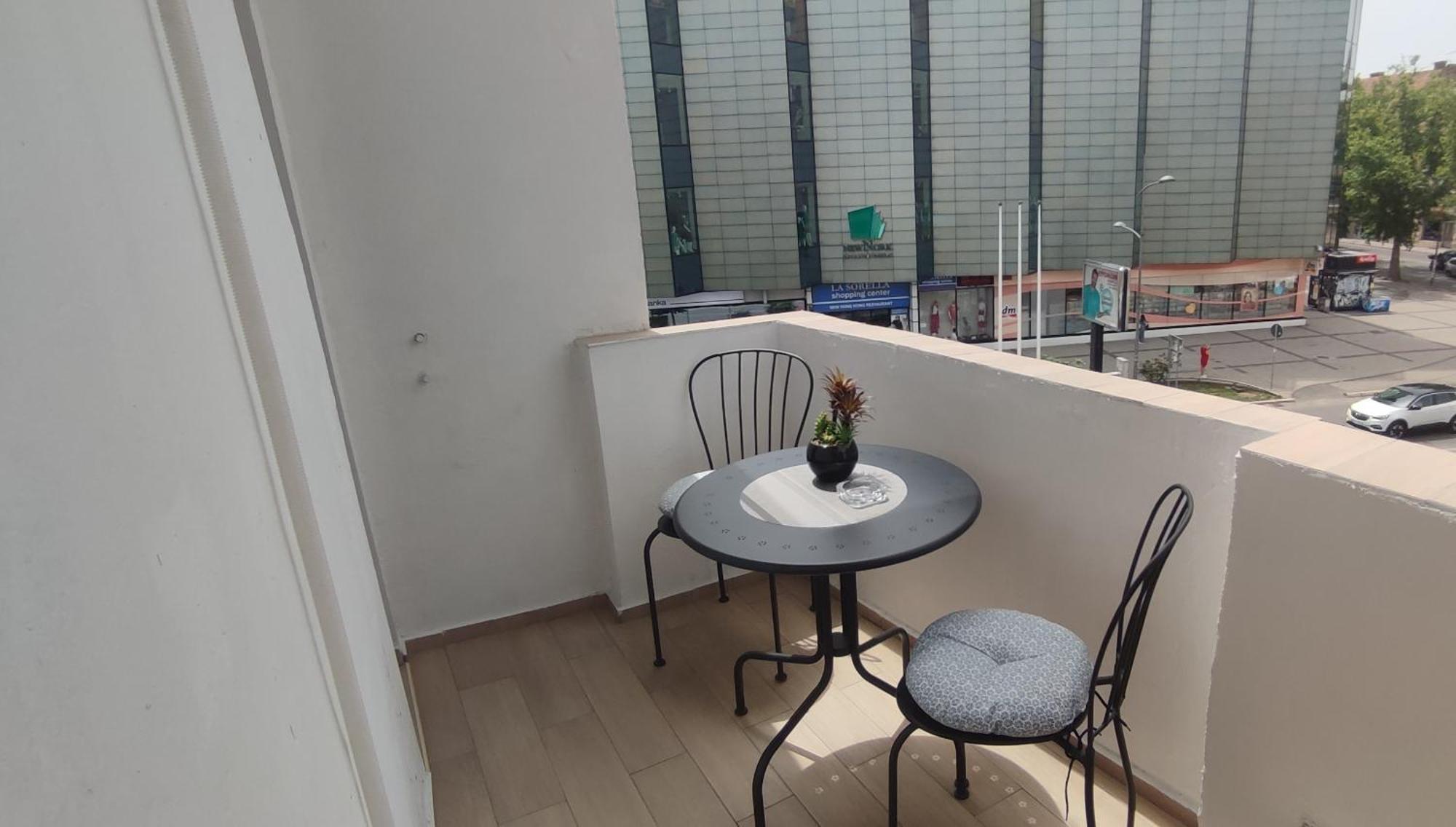 Appartement Menrat à Novi Sad Extérieur photo